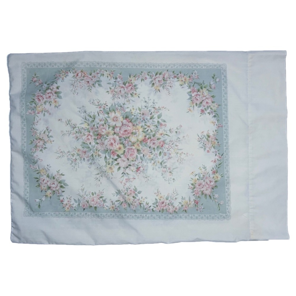 Vintage Pequot Country Floral Standard Pillowcase Cutter Fabric Romance AS IS
